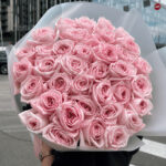 Букет з 51 троянд сорту Pink O'Hara