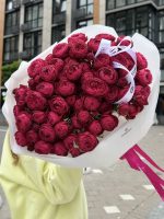 Букет з 21 троянди сорту Cherry Transsetter - Зображення 2