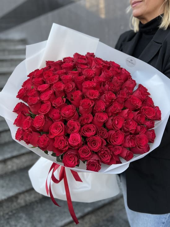 mbtr9-sh101 Букет з 101 троянди сорту Rhodos, 60 см - Зображення 1